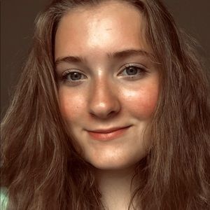 Meet your Posher, Ella